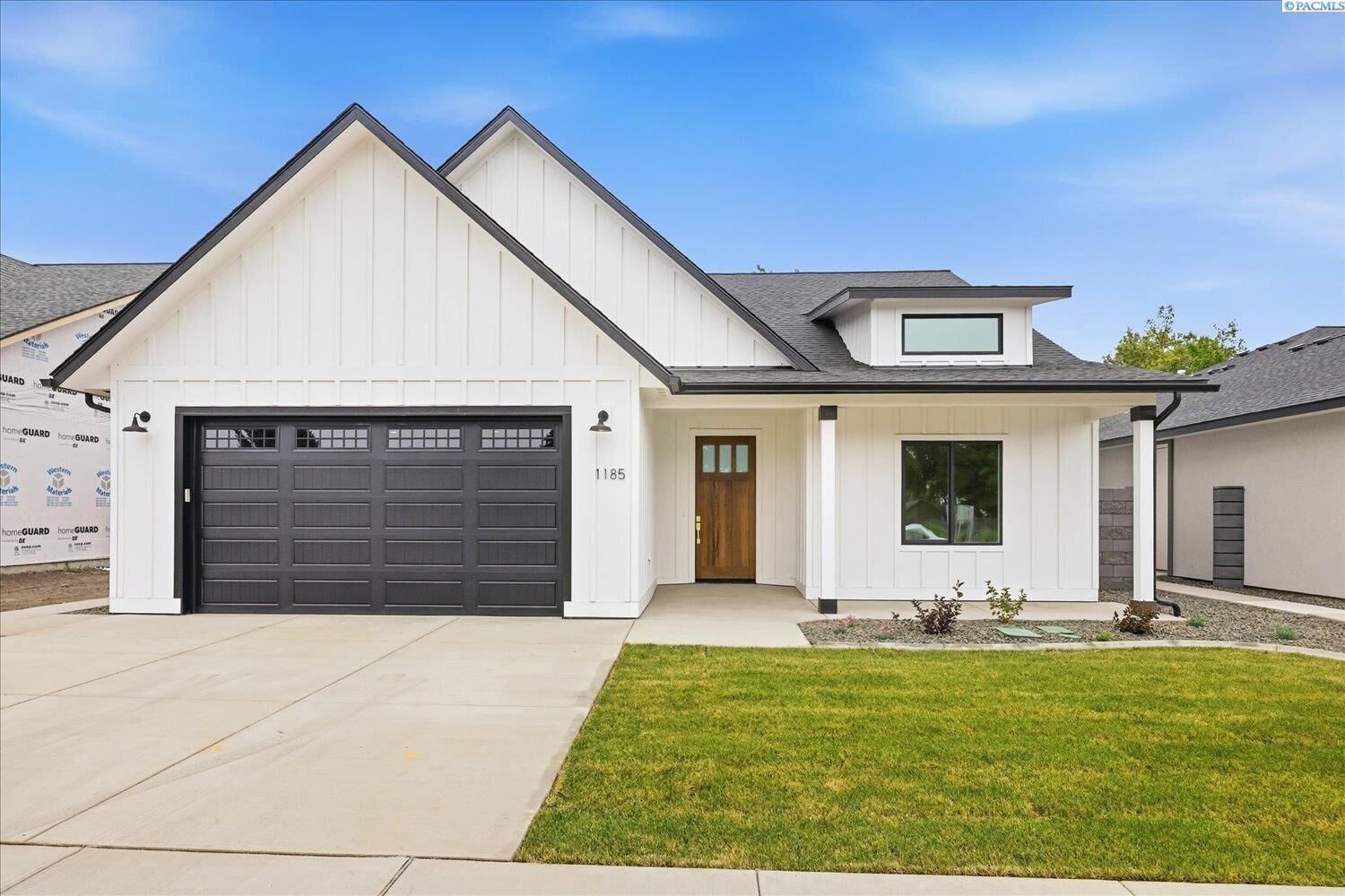 Property Photo:  1185 Bryant Court  WA 99362 