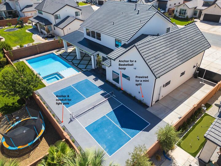 Property Photo:  2181 E Tawny Ridge Dr  UT 84790 