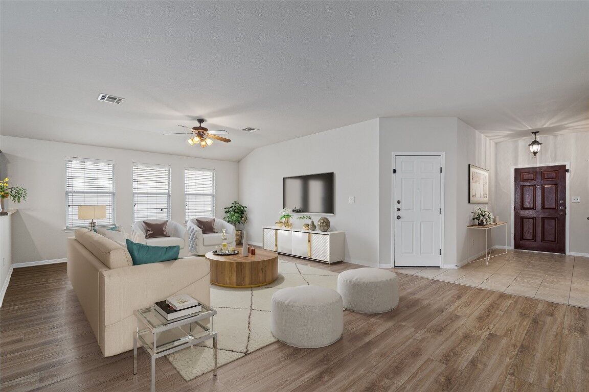 Property Photo: 7811 Buckmeadow Drive TX 78628