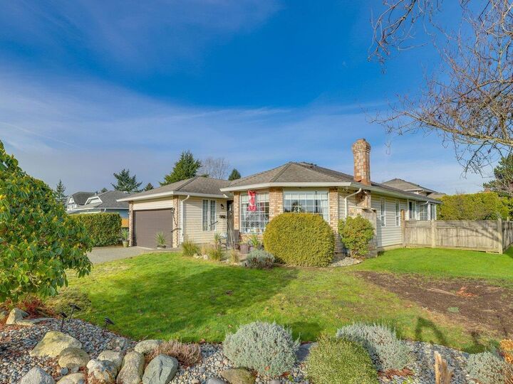 Property Photo:  16347 12 Avenue  BC V4A 8C3 