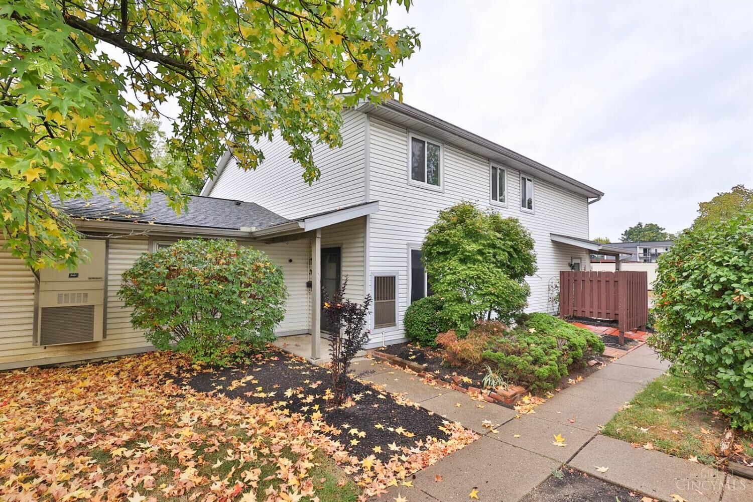 Property Photo:  1032 E Crescentville Road  OH 45246 