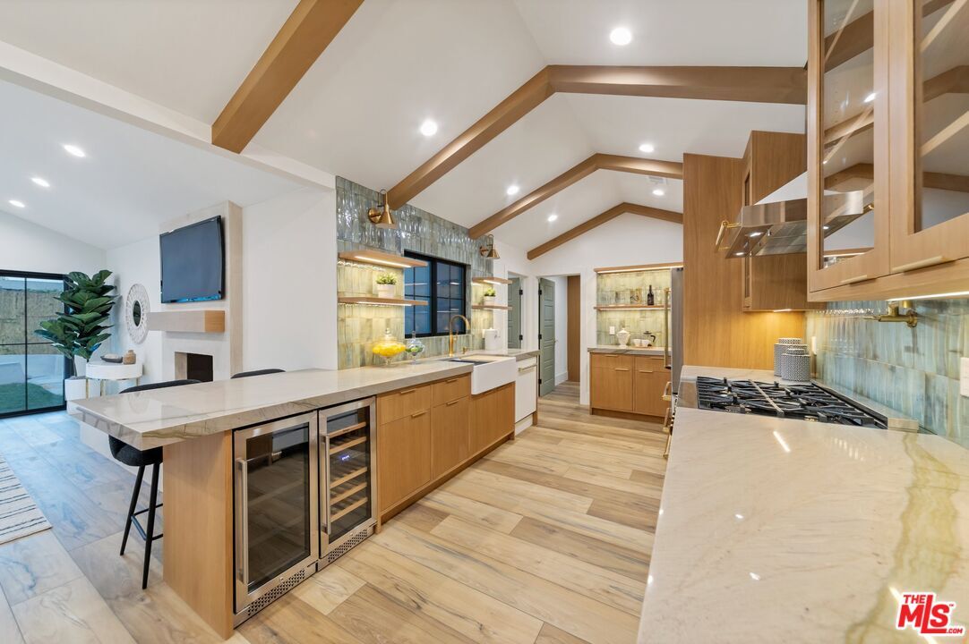 Property Photo:  3732 Cherrywood Ave  CA 90018 