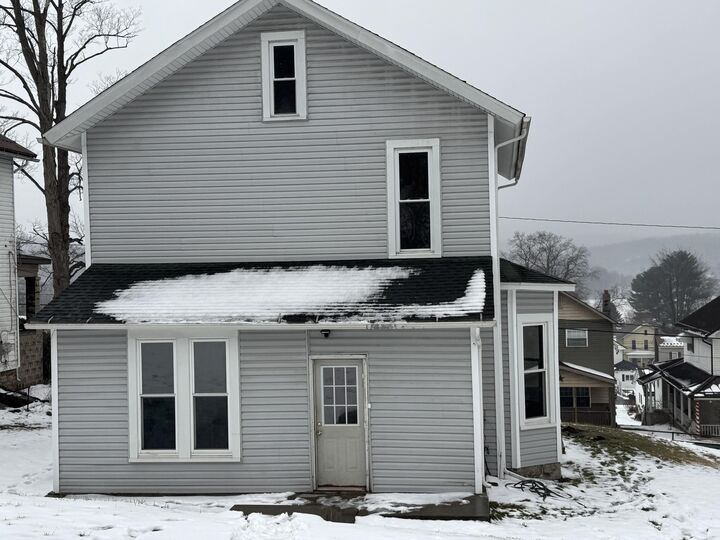 Property Photo:  732 E Main St  PA 15856 