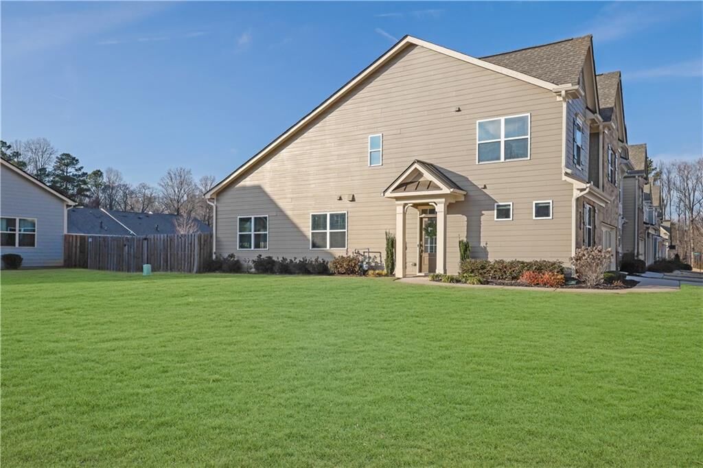 Property Photo:  2910 Bishopstone Way  GA 30040 