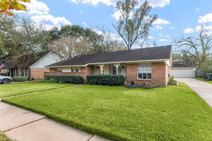 Property Photo:  6019 Cartagena St  TX 77035 
