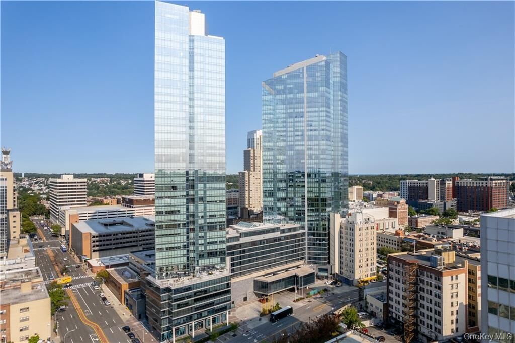 Property Photo:  1 Renaissance Square 10G  NY 10601 