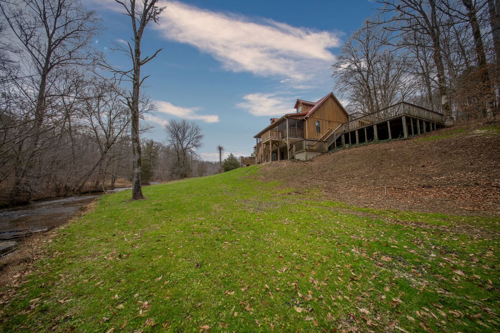 Property Photo:  323 Spring Creek Rd  TN 38486 