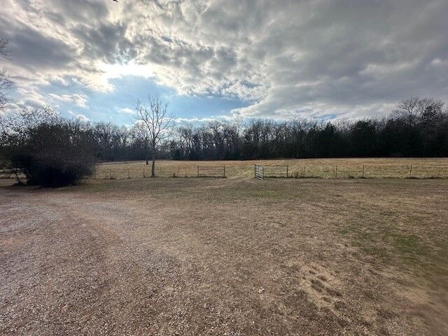 Property Photo:  1615 Buford  AR 72653 