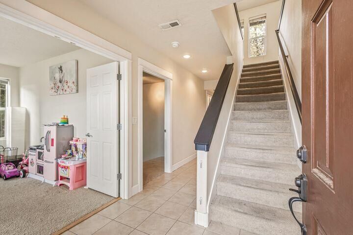 Property Photo: 2671 NE Bobbi Court OR 97754