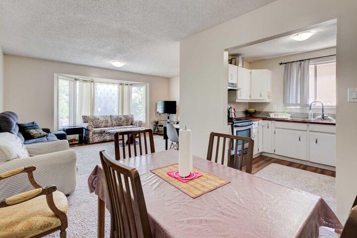 Property Photo:  5 Fonda Drive SE  AB T2A 6E4 