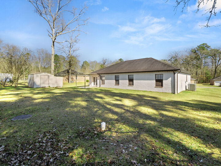 Property Photo:  1908 Circles End  LA 71446 