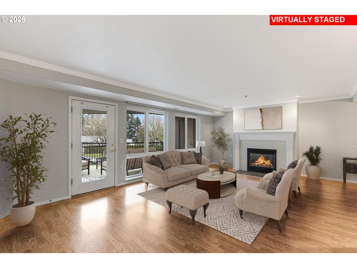 Property Photo:  15530 NE Knott St #35  OR 97230 