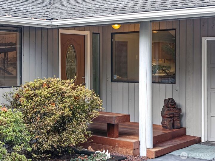 Property Photo:  401 E Cove View Road  WA 98528 