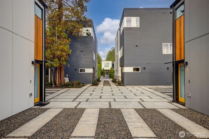 Property Photo:  4411 S Holly Street  WA 98118 