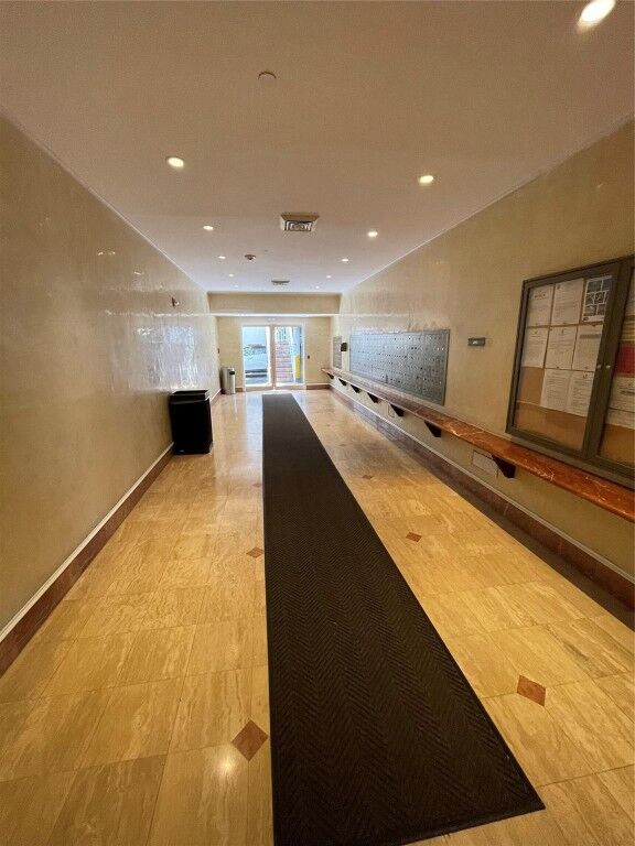 Property Photo:  2851 NE 183rd Street 2004  FL 33160 