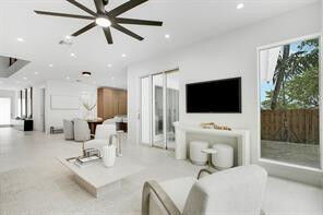 Property Photo:  1129 NE 18 Court 1129  FL 33305 