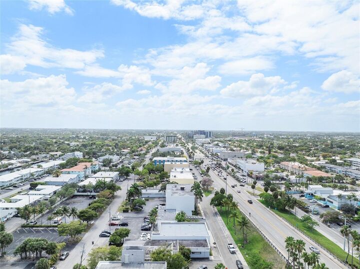 Property Photo: 3000 E Oakland Park Boulevard 1805 FL 33306