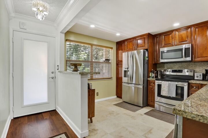 Property Photo: 2403 Antigua Circle B2 FL 33066