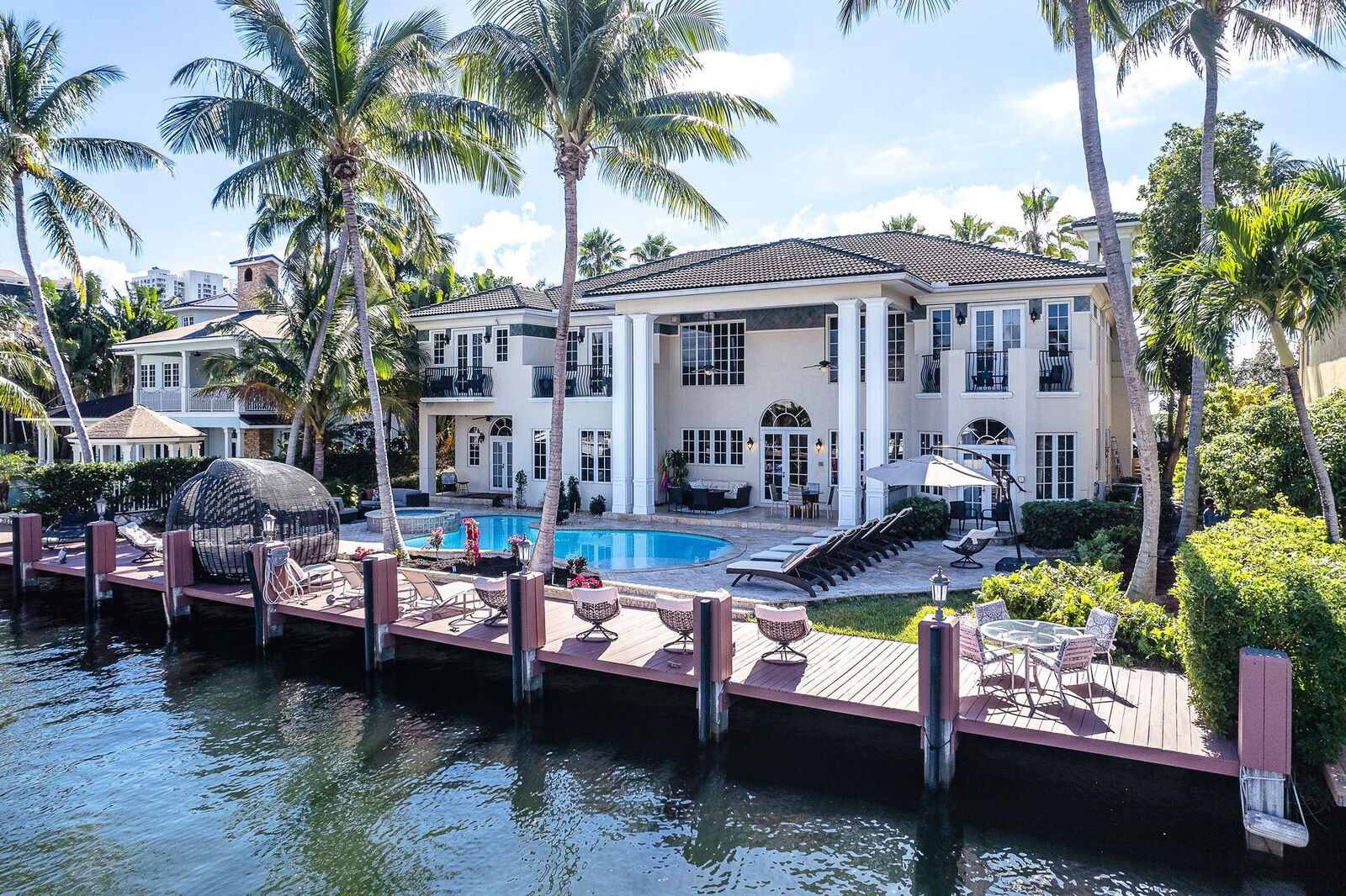 Property Photo:  7 Pelican Drive  FL 33301 
