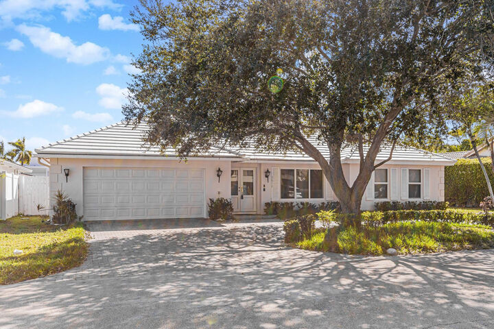 Property Photo:  2810 NE 60th Street  FL 33308 