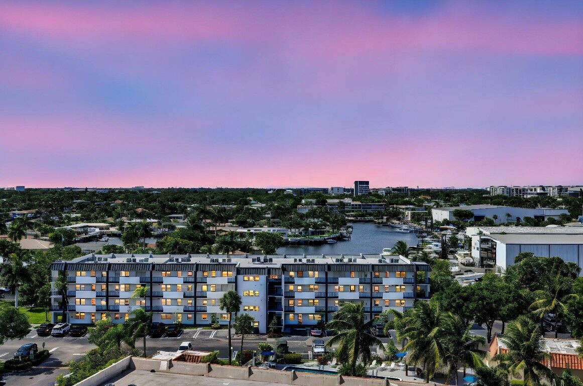 Property Photo:  777 S Federal Highway Ph12  FL 33062 