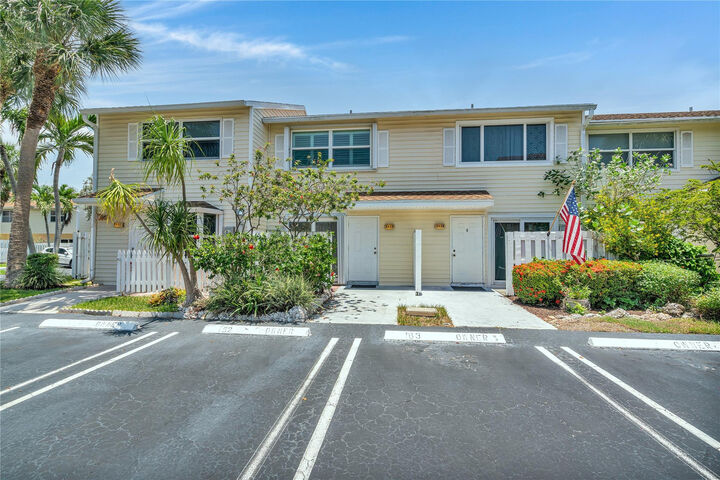 Property Photo:  2623 NE 15th Street 2623  FL 33062 