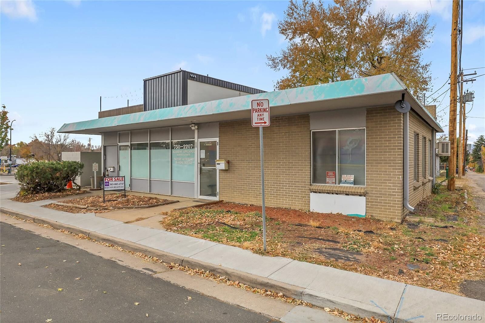 Property Photo:  5687 S Foresthill Street  CO 80120 