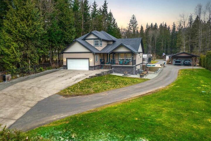 29809 Dewdney Trunk Road — photo 1