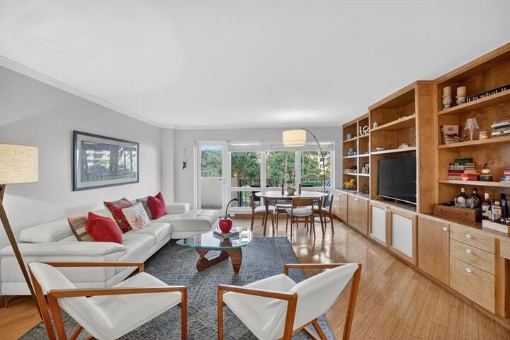 Property Photo:  4900 N Ocean Blvd 302  FL 33308 