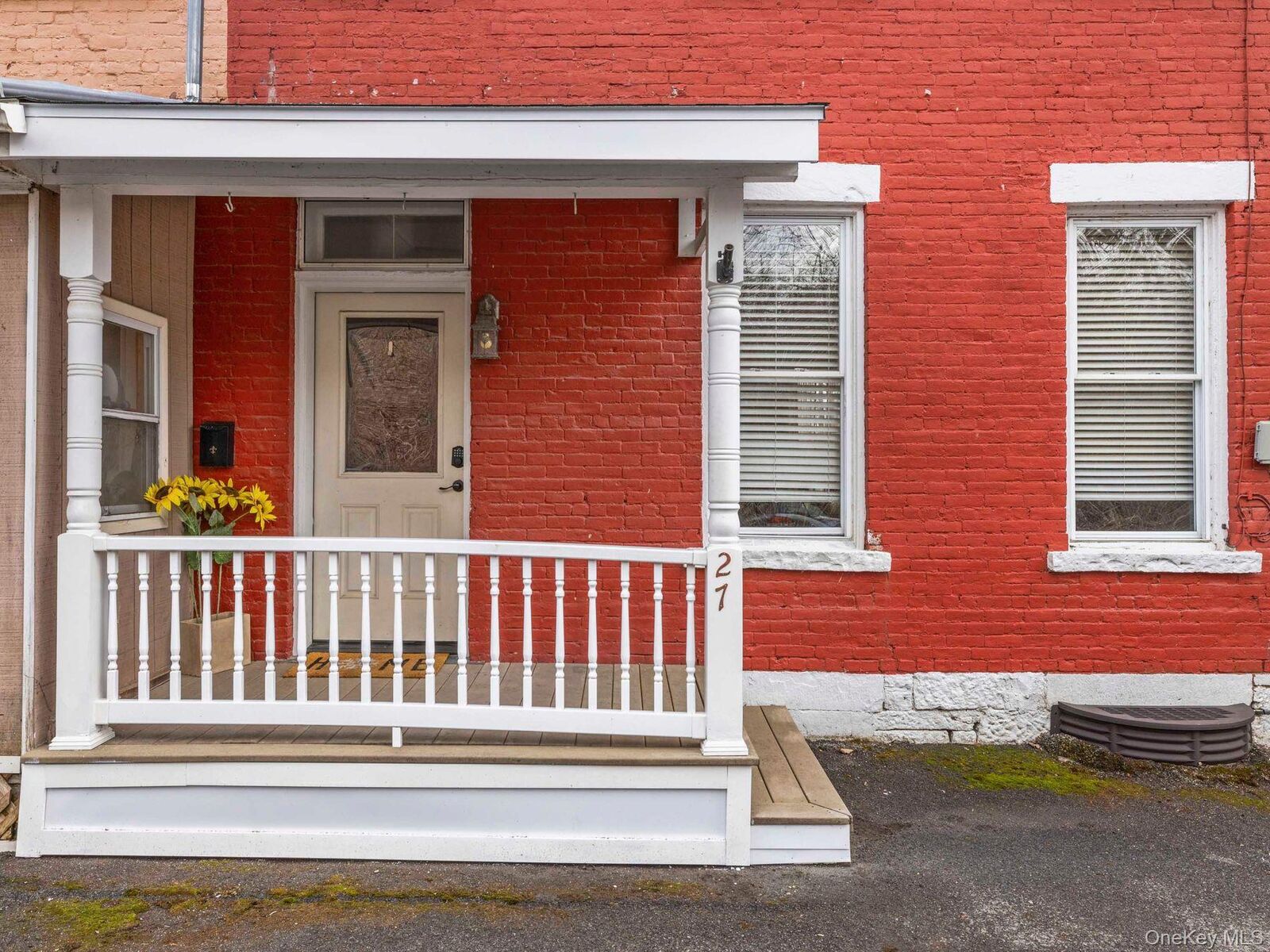 Property Photo:  27 Brick Row Street  NY 12015 