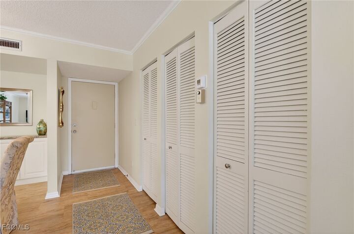 Property Photo:  12501 McGregor Boulevard 28  FL 33919 