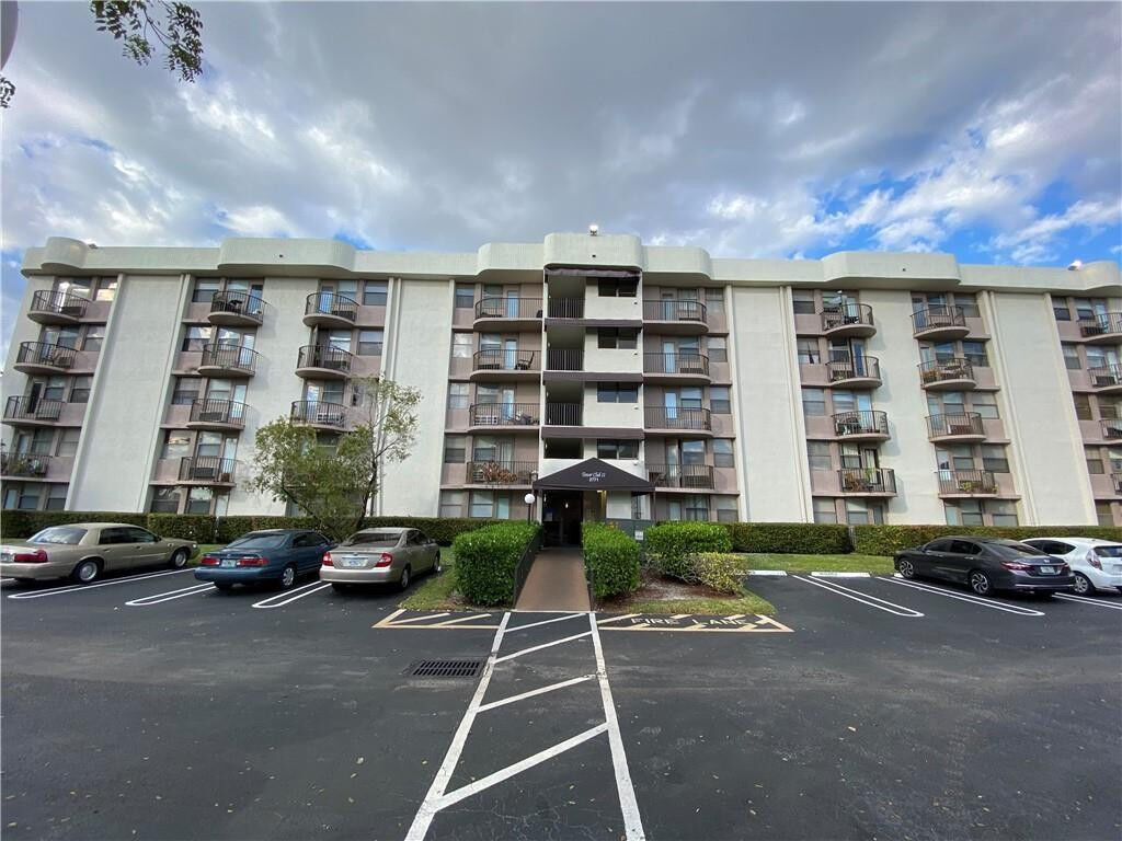Property Photo:  2771 Riverside Drive 312  FL 33065 