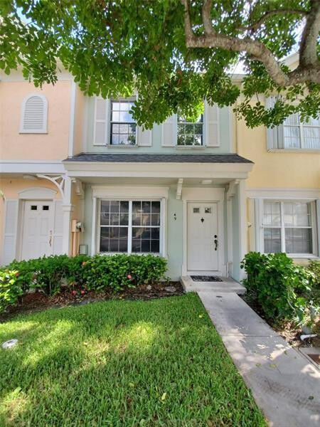 Property Photo:  49 Simonton Circle  FL 33326 