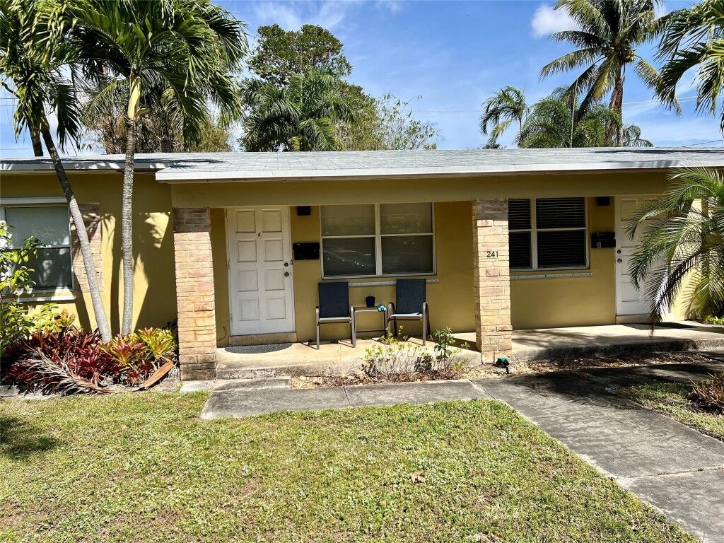 Property Photo: 241 NE 21st Street FL 33305