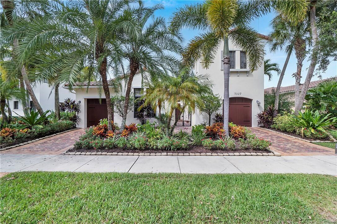 Property Photo:  7227 Wisteria Avenue  FL 33076 