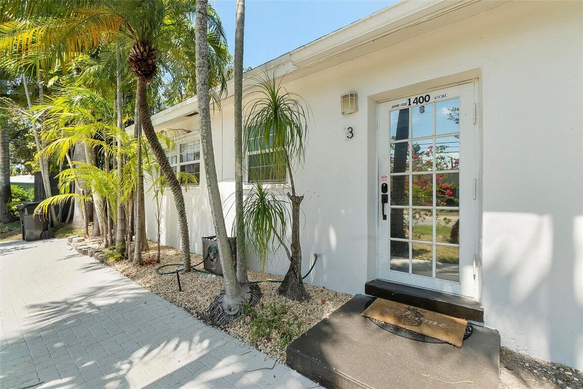 Property Photo: 1400 NE 4th Court 3 FL 33301