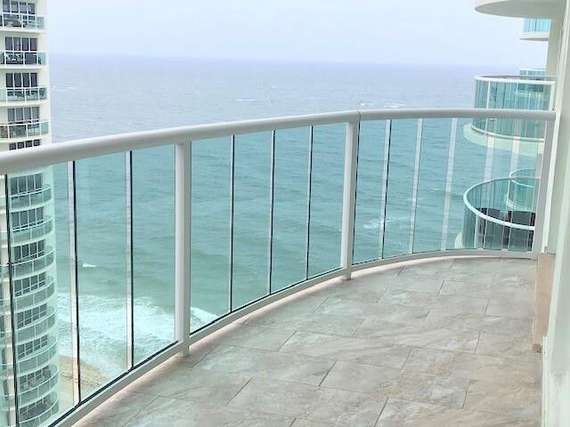 Property Photo:  3400 Galt Ocean Drive 2005-S  FL 33308 