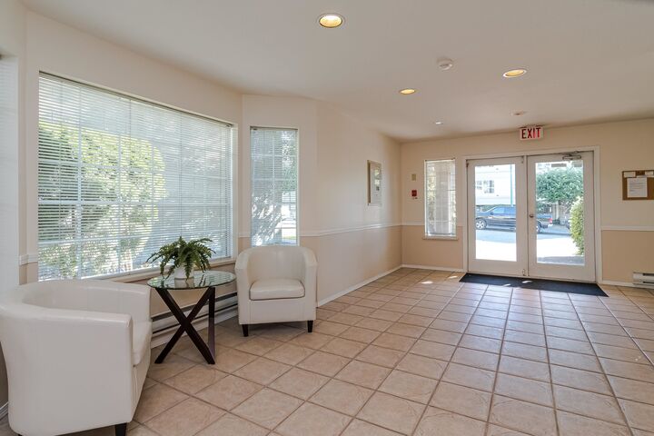 Property Photo:  1369 George Street 204  BC V4B 4A1 