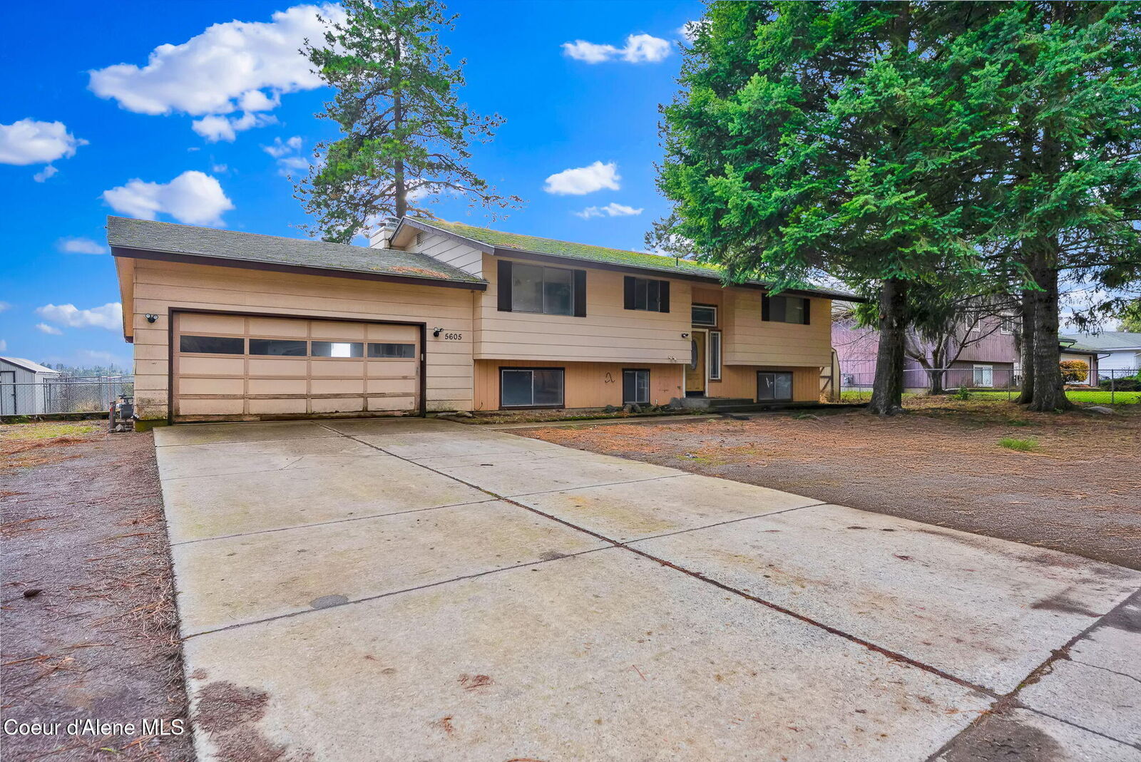 Property Photo: 5605 N Pinegrove Dr ID 83815