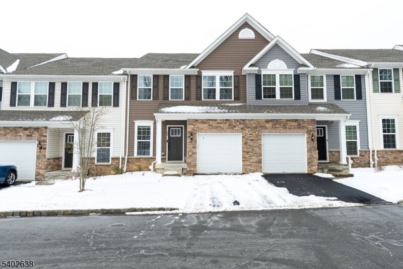 Property Photo:  28 Trailwood Dr  NJ 07856 