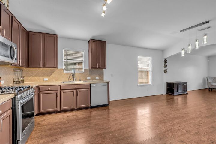 Property Photo:  9327 Delicado Drive  TX 77396 