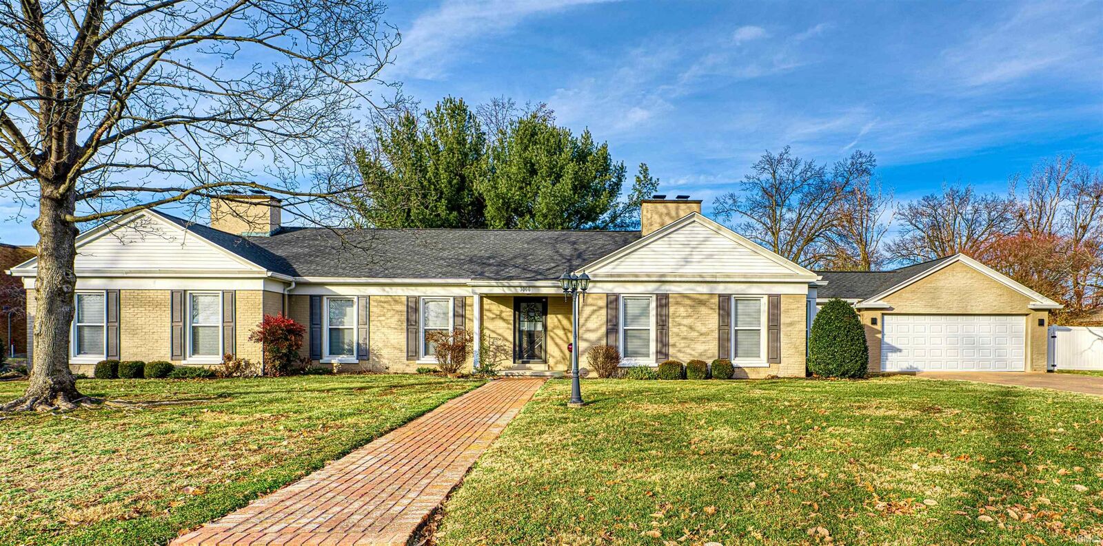 Property Photo:  3000 E Blackford Avenue  IN 47714 