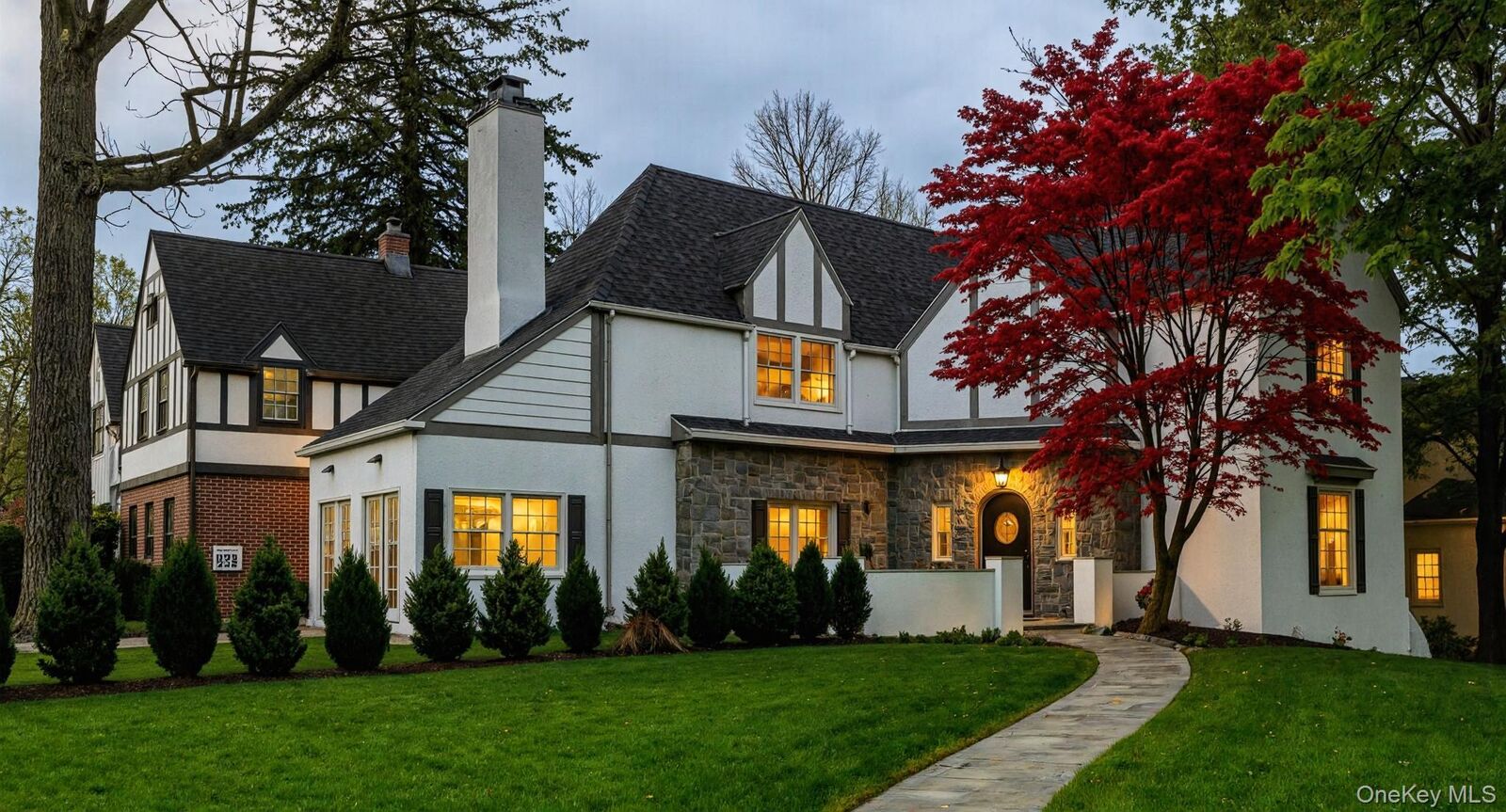 Property Photo: 118 Soundview Avenue NY 10606