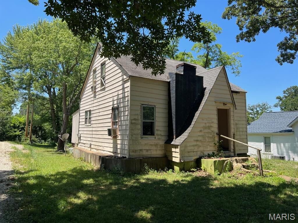 Property Photo:  1009 Pine Street  MO 63624 