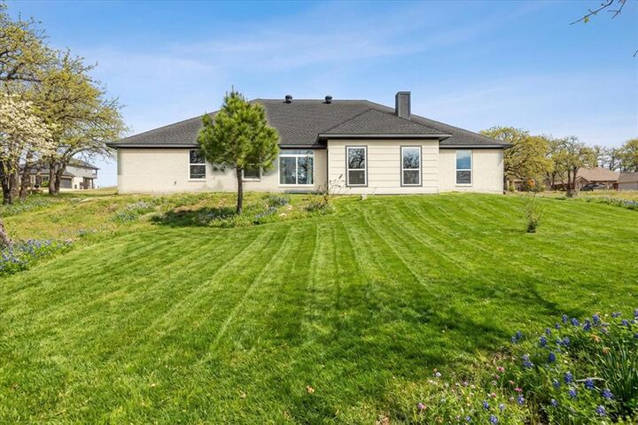 Property Photo:  4801 W Wedgefield Road  TX 76049 