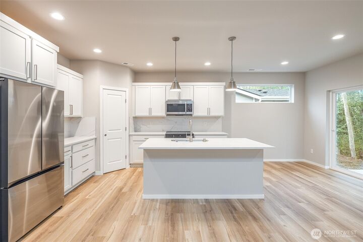 Property Photo:  519  Shore Pine Court  WA 98230 