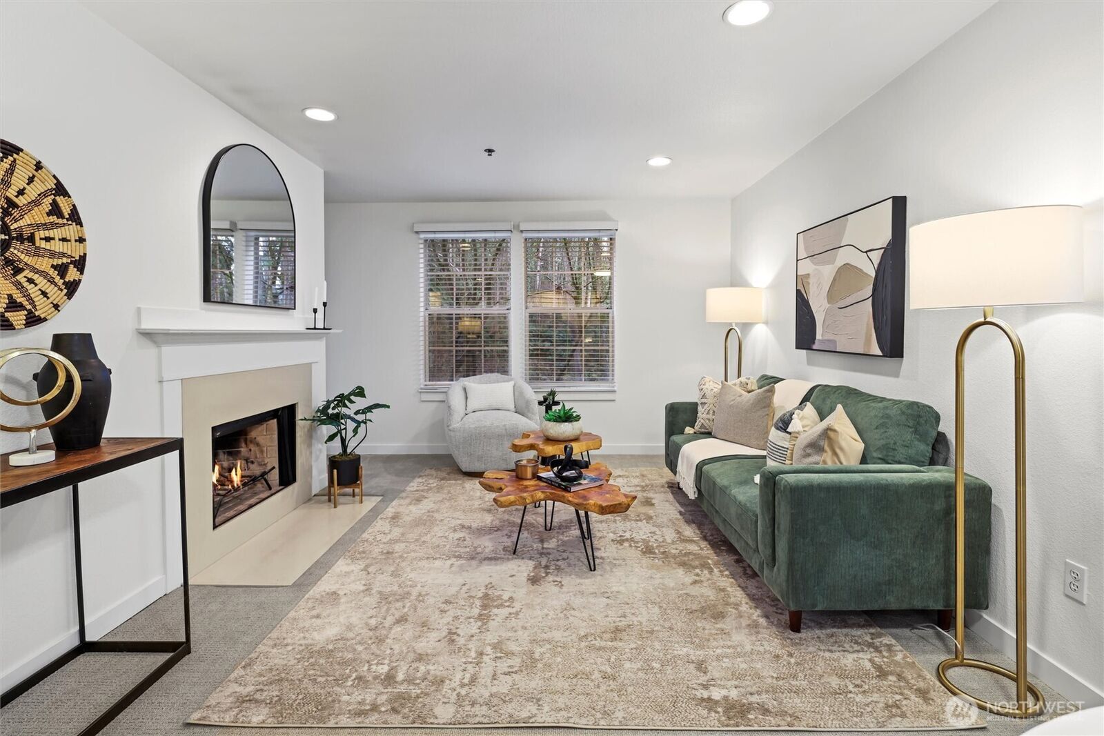 Property Photo:  2740  118th Avenue SE 202  WA 98005 