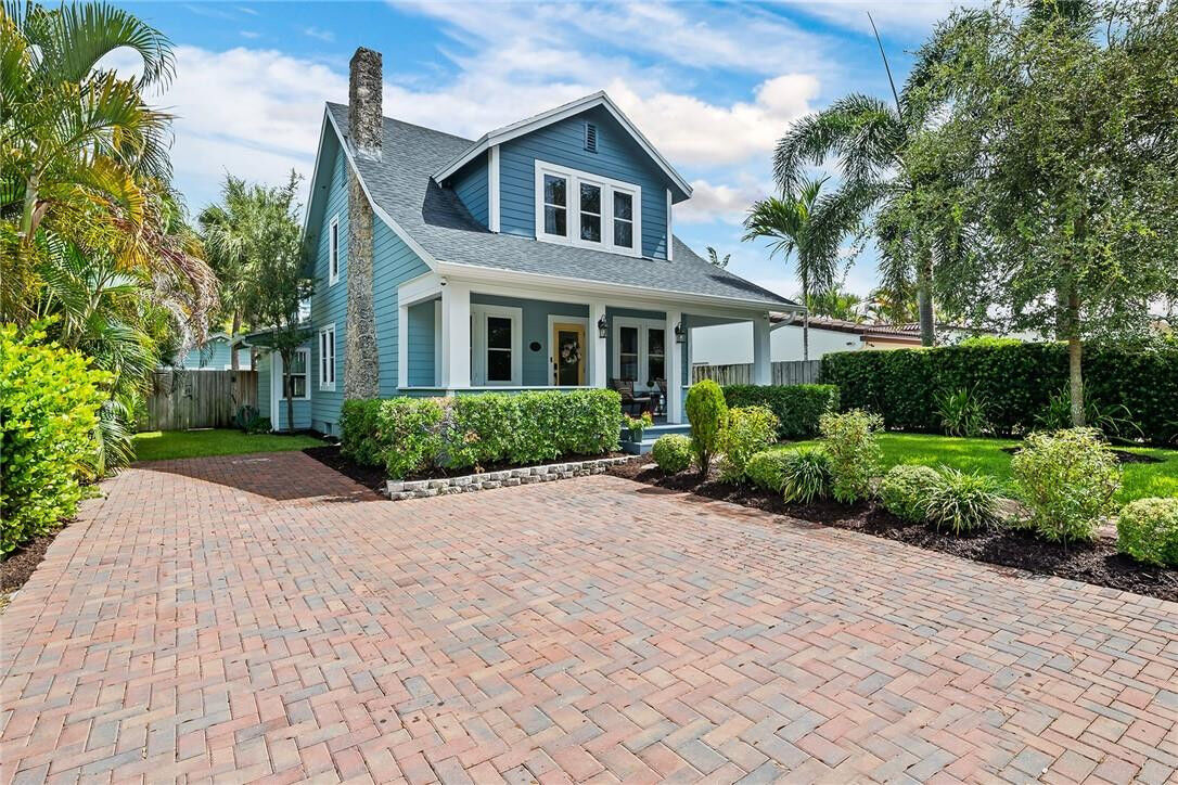 Property Photo: 907 SE 6th Court FL 33301