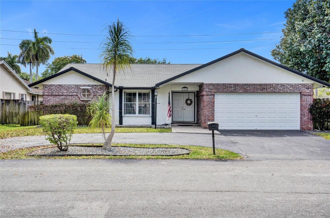 Property Photo: 7880 NW 2nd Place FL 33324