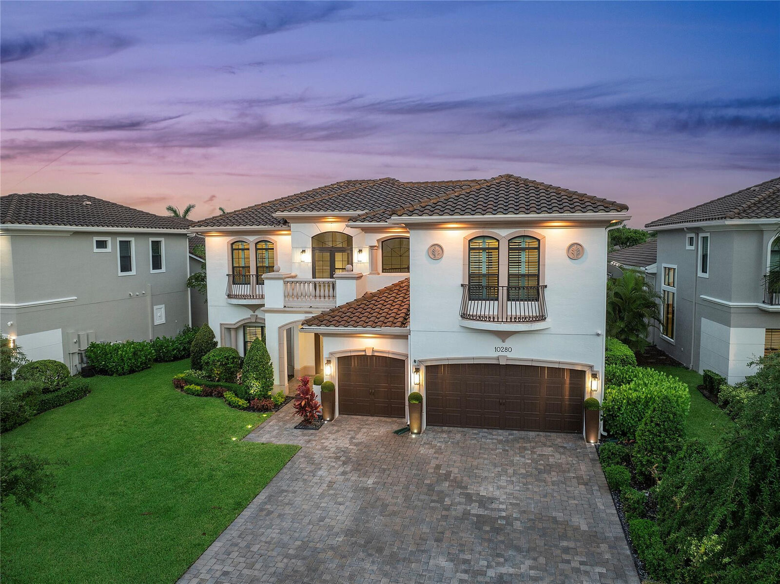 Property Photo:  10280 Sweet Bay Court  FL 33076 